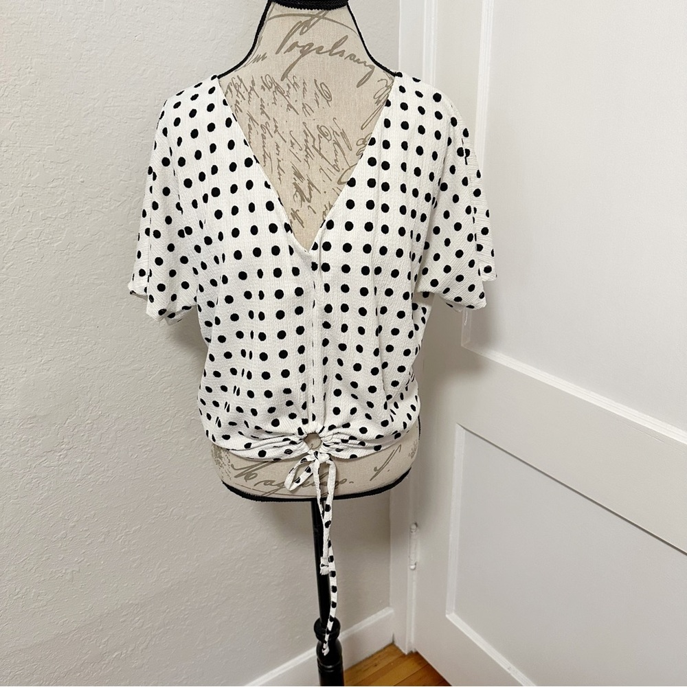 Zara V-Neck Front Tie Short Sleeve Top